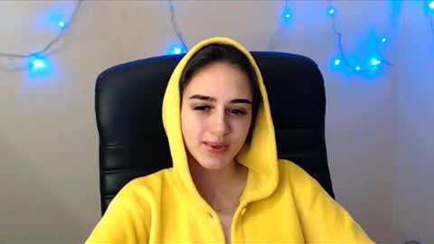 Snapshot of gemma_arterton chatting on January 25, 6:23 am Gemma online show from January 25, 6:23 am