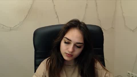 Snapshot of gemma_arterton chatting on February 20, 6:39 am Gemma online show from February 20, 6:39 am