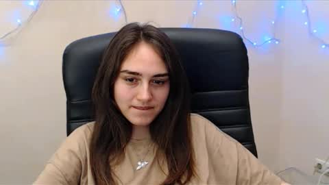 Snapshot of gemma_arterton chatting on March 5, 9:16 am Gemma online show from March 5, 9:16 am