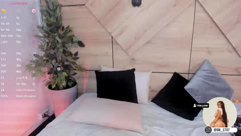 Snapshot of gemmacarter_ chatting on January 7, 11:03 pm online show from January 7, 11:03 pm
