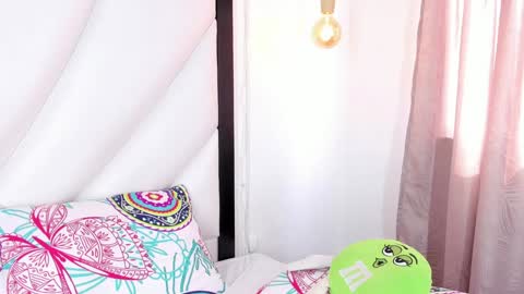 Snapshot of gemmafosterr chatting on December 20, 7:28 pm gemmafosterr online show from December 20, 7:28 pm