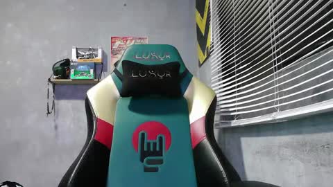 Snapshot of gendo_05 chatting on October 29, 12:35 am GENDO online show from October 29, 12:35 am