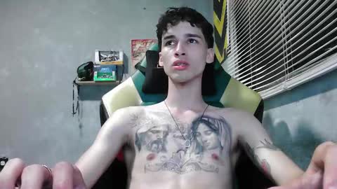 Snapshot of gendo_05 chatting on November 1, 12:01 am GENDO online show from November 1, 12:01 am