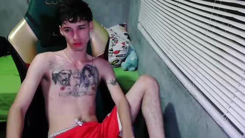 Snapshot of gendo_05 chatting on November 18, 11:15 pm GENDO online show from November 18, 11:15 pm