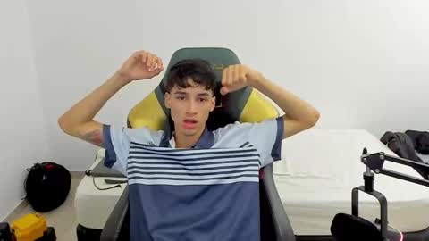 Snapshot of gendo_05 chatting on February 22, 2:37 pm GENDO online show from February 22, 2:37 pm