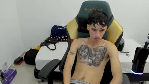 Snapshot of gendo_05 chatting on March 5, 11:34 pm GENDO online show from March 5, 11:34 pm