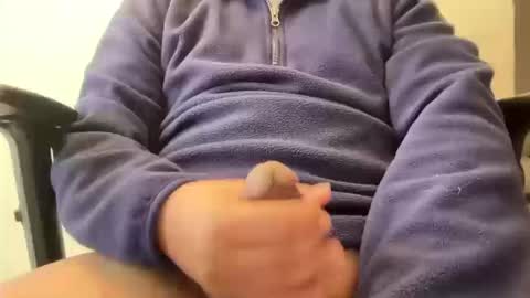 Snapshot of genesemens77 chatting on October 14, 3:24 pm genesemens77 online show from October 14, 3:24 pm