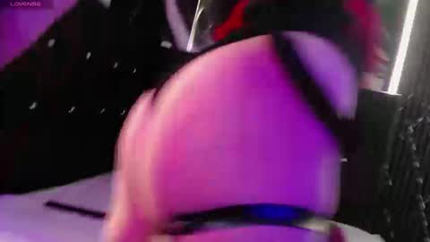 genesisrea__ online show from October 21, 8:53 pm