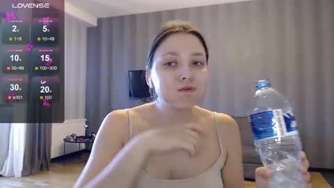 genev__ievee online show from July 1, 2:40 pm