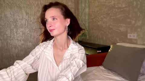 Riana online show from June 6, 1:16 pm