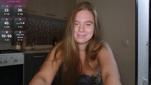 Snapshot of gentle_sasha chatting on October 20, 8:20 pm Sasha online show from October 20, 8:20 pm
