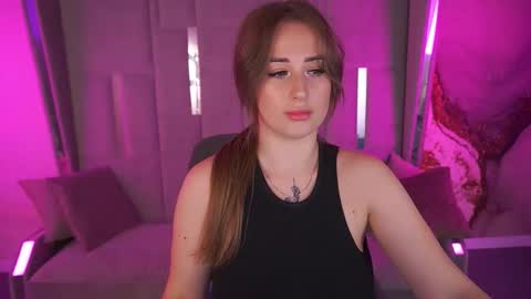 Snapshot of gentleadellee chatting on November 9, 1:53 pm gentleadellee online show from November 9, 1:53 pm