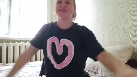 Tasha online show from August 4, 7:00 am