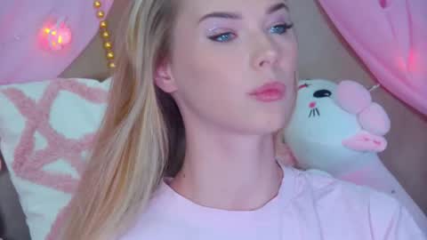 Snapshot of gentlerossi chatting on March 4, 3:15 pm GentleRossi online show from March 4, 3:15 pm