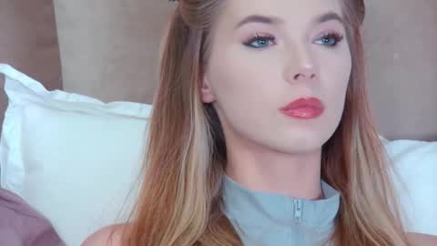 Snapshot of gentlerossi chatting on September 10, 5:13 pm GentleRossi online show from September 10, 5:13 pm