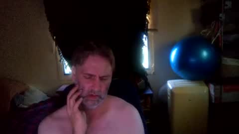 Snapshot of geoffbmn chatting on July 11, 12:35 am geoffbmn online show from July 11, 12:35 am