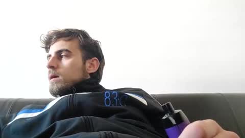 Snapshot of georg0300 chatting on March 5, 7:27 am georg0300 online show from March 5, 7:27 am