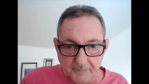 Snapshot of georg1412 chatting on November 3, 1:01 pm georg1412 online show from November 3, 1:01 pm