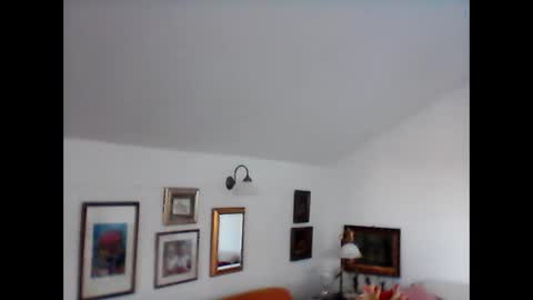 Snapshot of georg1412 chatting on December 18, 1:50 pm georg1412 online show from December 18, 1:50 pm