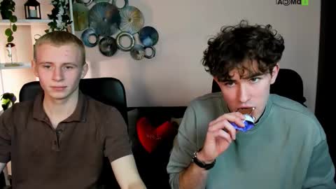 Snapshot of georg_ley chatting on March 14, 10:21 am Georg online show from March 14, 10:21 am