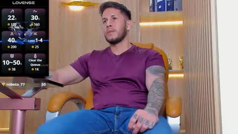 Snapshot of george_diesell_ chatting on October 22, 9:47 pm George online show from October 22, 9:47 pm