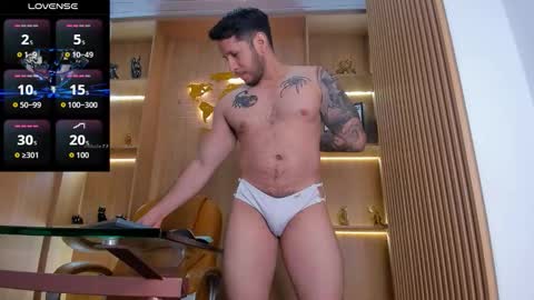 Snapshot of george_diesell_ chatting on November 18, 11:15 pm George online show from November 18, 11:15 pm