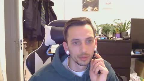 georgek0011 online show from March 5, 2:51 am