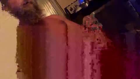 Snapshot of georgieboy420 chatting on October 15, 3:28 am David online show from October 15, 3:28 am