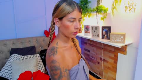 Georgina Coule online show from December 14, 6:30 pm