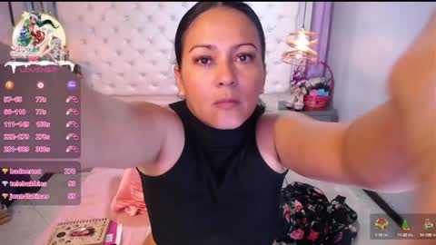 Snapshot of georgina_mussk chatting on December 9, 11:56 pm Georgina online show from December 9, 11:56 pm