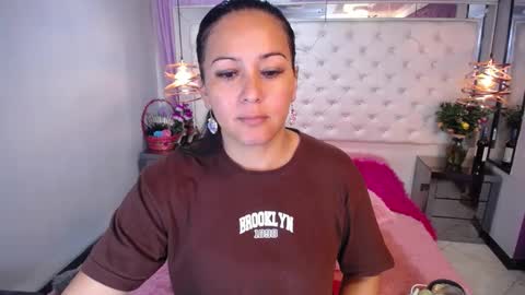 Snapshot of georgina_mussk chatting on December 23, 8:47 pm Georgina online show from December 23, 8:47 pm