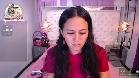 Snapshot of georgina_mussk chatting on December 27, 8:07 pm Georgina online show from December 27, 8:07 pm