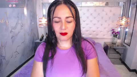 Snapshot of georgina_mussk chatting on January 31, 7:51 pm Georgina online show from January 31, 7:51 pm