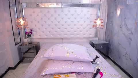 Snapshot of georgina_mussk chatting on February 12, 7:56 pm Georgina online show from February 12, 7:56 pm