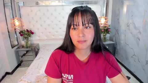 Snapshot of georgina_mussk chatting on February 21, 12:27 am Georgina online show from February 21, 12:27 am