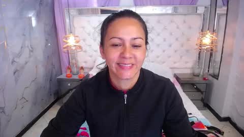 Snapshot of georgina_mussk chatting on September 13, 12:49 pm Georgina online show from September 13, 12:49 pm