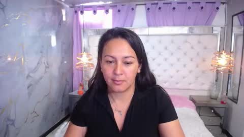 Snapshot of georgina_mussk chatting on September 17, 7:04 pm Georgina online show from September 17, 7:04 pm