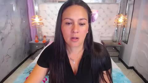 Snapshot of georgina_mussk chatting on September 19, 7:03 pm Georgina online show from September 19, 7:03 pm
