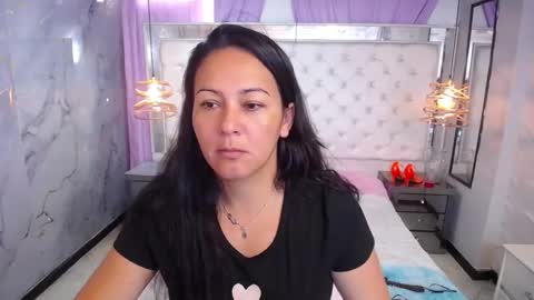 Snapshot of georgina_mussk chatting on October 6, 3:09 pm Georgina online show from October 6, 3:09 pm