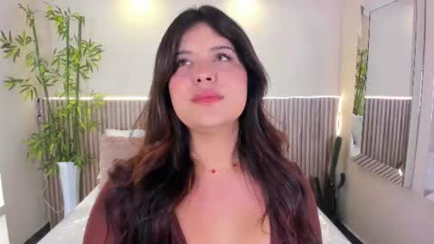 GeorginaReyes  online show from June 24, 10:42 pm