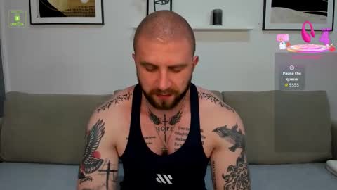 Snapshot of gerard_finbar chatting on November 16, 6:30 am Gerard Finbar online show from November 16, 6:30 am