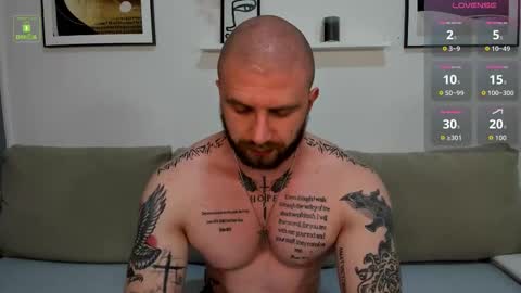 Snapshot of gerard_finbar chatting on November 28, 6:38 am Gerard Finbar online show from November 28, 6:38 am