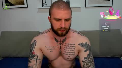 Snapshot of gerard_finbar chatting on December 5, 6:44 am Gerard Finbar online show from December 5, 6:44 am