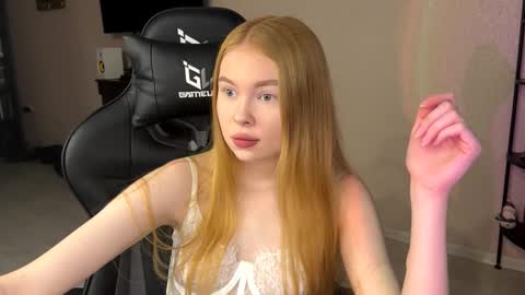 Amelia online show from December 1, 5:12 am