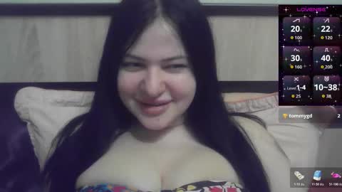 Snapshot of german_eva chatting on December 15, 6:12 pm Eva online show from December 15, 6:12 pm