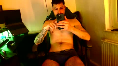 HeteroGermanbigdic77 online show from March 29, 8:09 pm