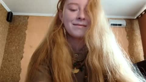 Snapshot of gertrudisturbe chatting on April 18, 10:54 pm Kate online show from April 18, 10:54 pm