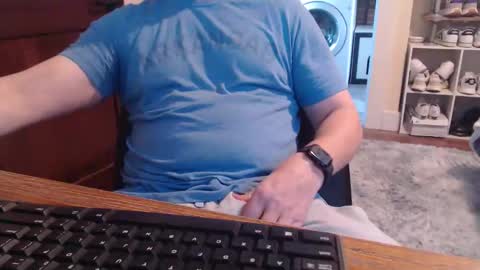 Snapshot of gethoggy chatting on December 17, 5:08 pm gethoggy online show from December 17, 5:08 pm