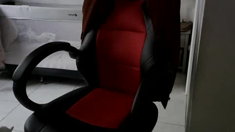 Snapshot of gh1952ma chatting on February 10, 1:01 pm Gisse online show from February 10, 1:01 pm