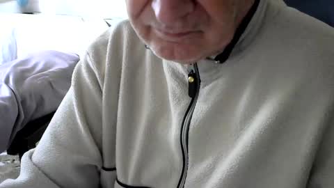 Snapshot of gh1952ma chatting on March 4, 10:13 am Gisse online show from March 4, 10:13 am